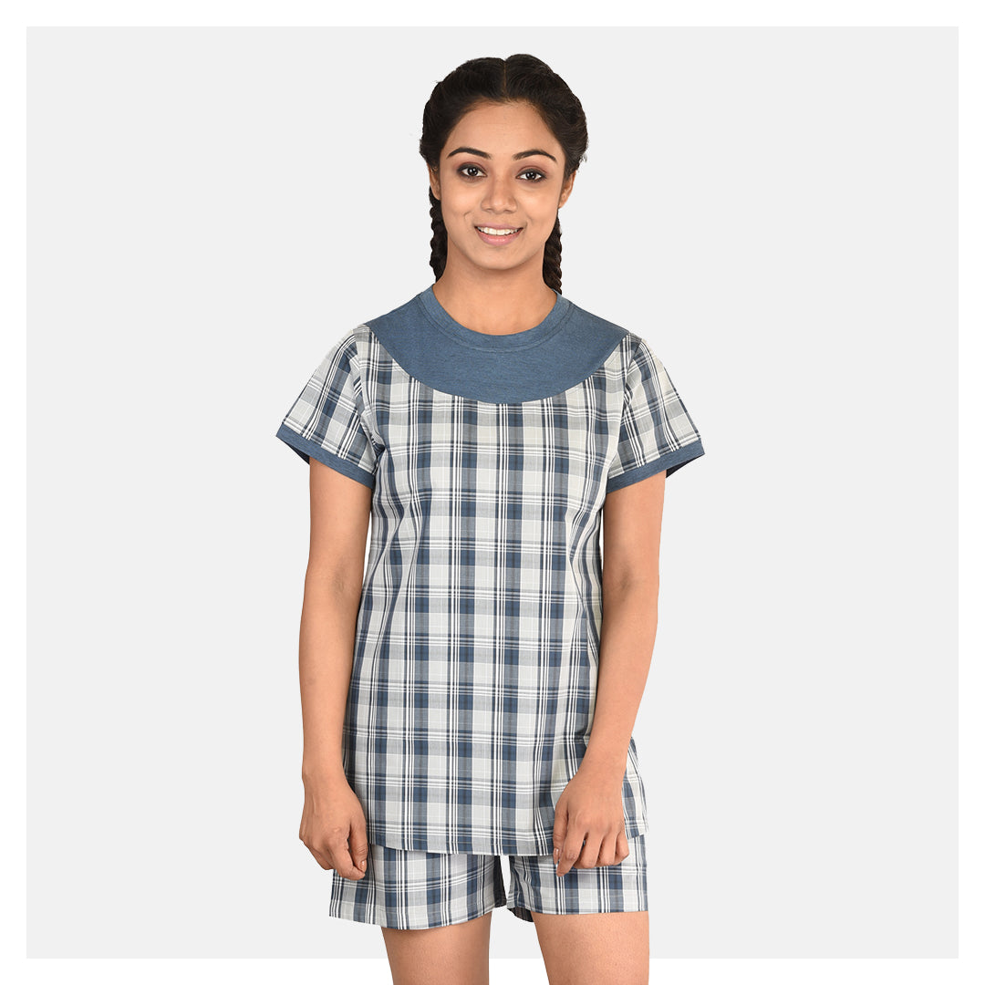 Comfortable Women's Cotton Shorts Set In Checkered Print