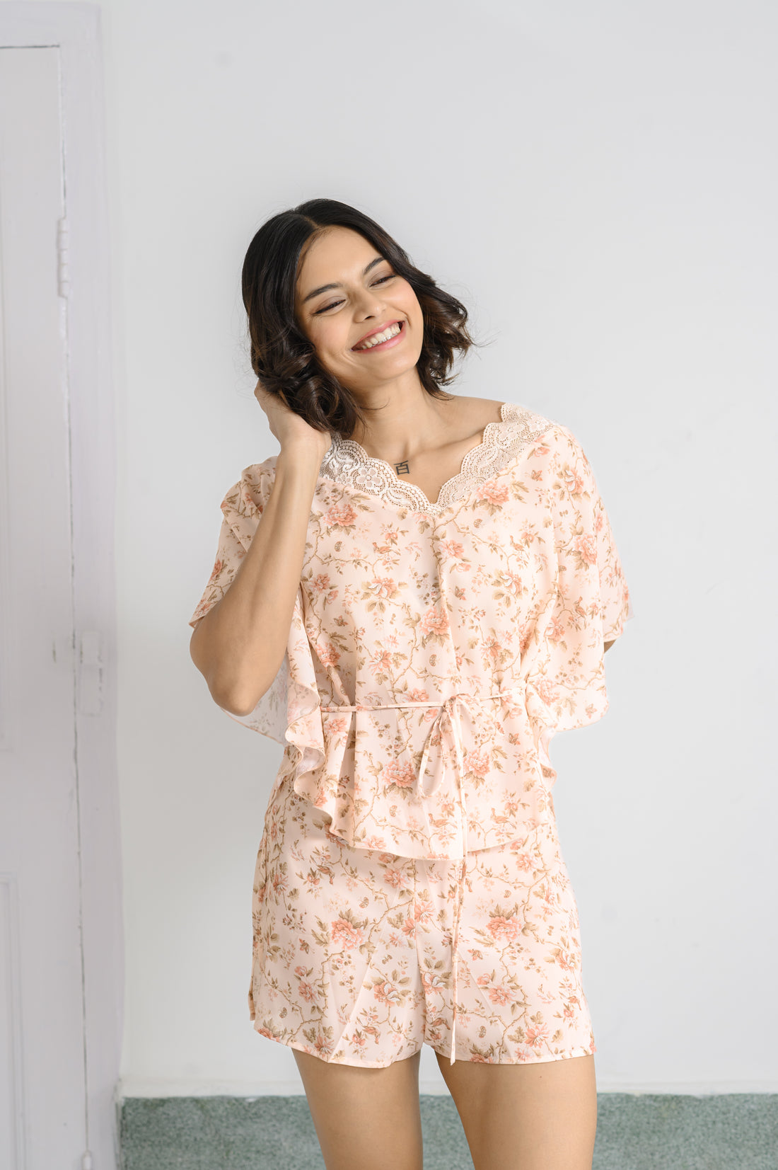 Floral Bliss: Delicate Floral Kaftan Top with Comfortable Shorts